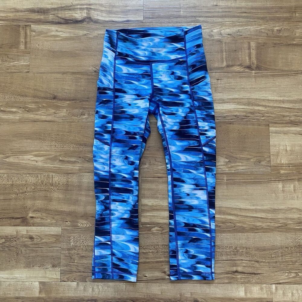 Lululemon Women’s 2 Speed Up Crop 21" Leggings Blue Tidal Multi Stripe Active
